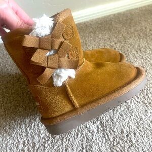 Koolaburra Tan Kids Boots with Bow Detail
